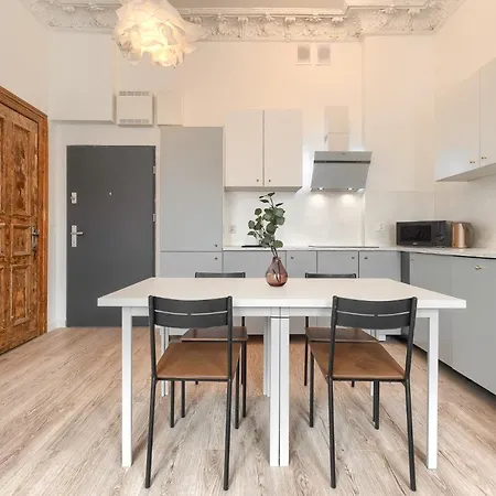 Apartment Kamienica Centrum Nr 13 *